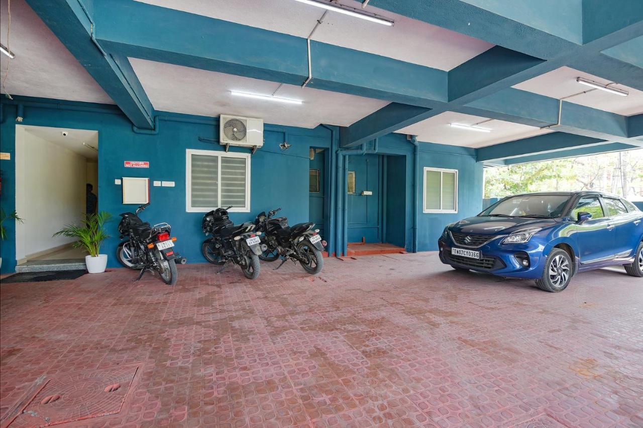 Fabhotel Sasti Inn - Nr Green Meadows Resort & National Institute Of Ocean Technology Siruseri Exterior photo